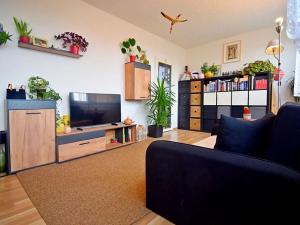 Pronájem bytu 2+kk, Praha - Kobylisy, Jelínkova, 48 m2