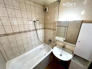 Pronájem bytu 4+1, České Budějovice, Dlouhá, 70 m2