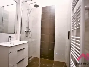 Pronájem bytu 1+kk, Praha - Dejvice, Zelená, 31 m2
