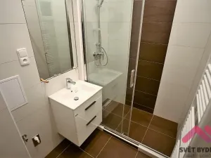 Pronájem bytu 1+kk, Praha - Dejvice, Zelená, 31 m2