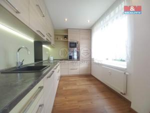 Pronájem bytu 2+kk, Pardubice - Polabiny, Družstevní, 52 m2