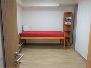 Pronájem bytu 2+kk, Brno - Husovice, náměstí Republiky, 48 m2