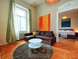 Pronájem bytu 4+1, Praha - Smíchov, 133 m2