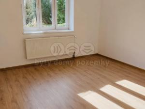 Pronájem bytu 2+1, Krnov - Pod Bezručovým vrchem, Petrovická, 66 m2