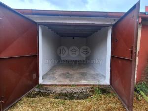 Pronájem garáže, Hradec Králové - Slezské Předměstí, 17 m2