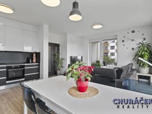 Prodej bytu 3+kk, Praha - Dolní Měcholupy, Honzíkova, 77 m2