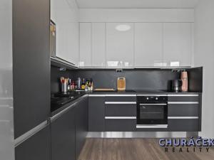 Prodej bytu 3+kk, Praha - Dolní Měcholupy, Honzíkova, 77 m2