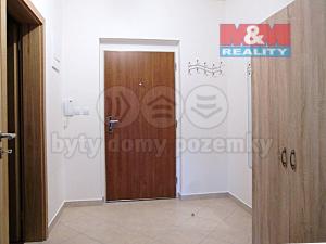 Pronájem bytu 1+kk, Praha - Horní Měcholupy, Modenská, 34 m2