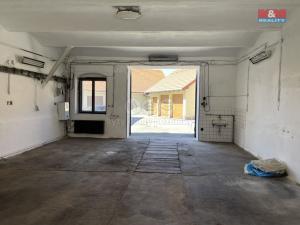 Pronájem garážového stání, Horažďovice, Husovo náměstí, 89 m2