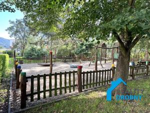 Pronájem bytu 2+1, Děčín, Oblouková, 64 m2