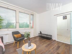 Prodej bytu 2+1, Praha - Miškovice, Polabská, 45 m2