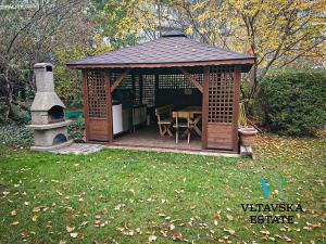 Pronájem bytu 2+kk, Praha - Karlín, Křižíkova, 53 m2