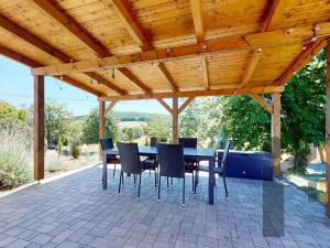 Prodej rodinného domu, Vinařice, 269 m2