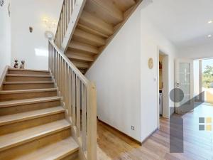 Prodej rodinného domu, Vinařice, 269 m2