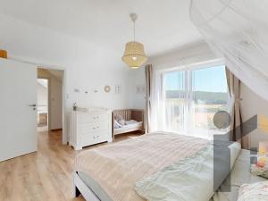 Prodej rodinného domu, Vinařice, 269 m2