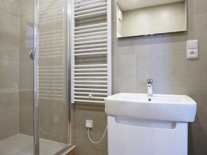 Pronájem bytu 1+1, Zlín, Křiby, 33 m2