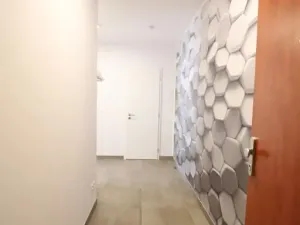 Pronájem bytu 1+kk, Praha - Michle, Hadovitá, 40 m2