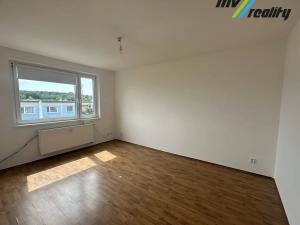 Prodej bytu 2+1, Milovice, Krátká, 46 m2