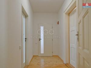 Pronájem bytu 4+1, Čáslav - Čáslav-Nové Město, Husova, 98 m2