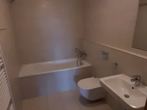 Pronájem bytu 2+kk, Praha - Strašnice, Zvěřinova, 61 m2