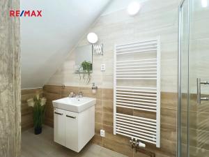 Pronájem atypického bytu, Volary, K. V. Raise, 392 m2