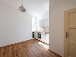 Pronájem bytu 2+1, Praha - Malá Strana, Mostecká, 68 m2