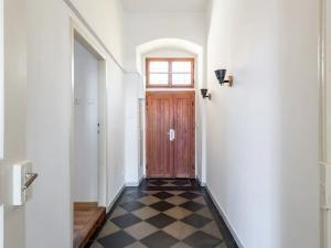 Pronájem bytu 2+1, Praha - Malá Strana, Mostecká, 68 m2