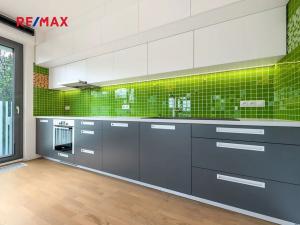 Pronájem bytu 2+kk, Praha - Žižkov, Olšanská, 75 m2