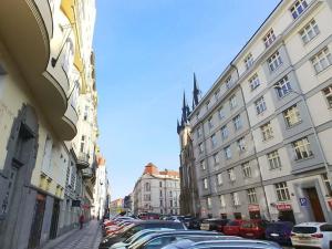 Pronájem restaurace, Praha - Holešovice, Janovského, 200 m2