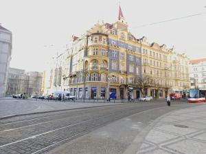 Pronájem restaurace, Praha - Holešovice, Janovského, 200 m2