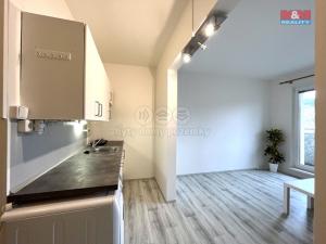 Pronájem bytu 1+kk, Zlín, Bratří Jaroňků, 28 m2