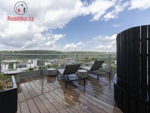 Prodej atypického bytu, Praha - Modřany, Československého exilu, 124 m2
