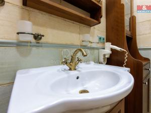 Prodej bytu 2+kk, Mariánské Lázně, Hlavní třída, 46 m2