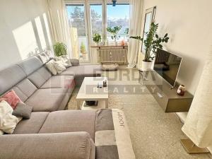 Prodej bytu 4+1, Neratovice, nám. Republiky, 85 m2