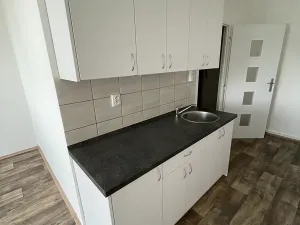 Pronájem bytu 1+kk, Česká Lípa, Okružní, 27 m2