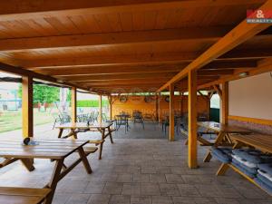 Prodej restaurace, Chropyně, Hanácké náměstí, 249 m2