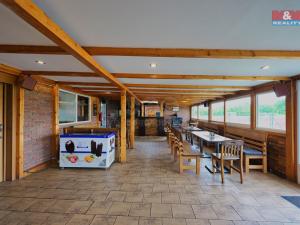 Prodej restaurace, Chropyně, Hanácké náměstí, 249 m2