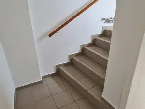 Pronájem bytu 1+1, Krupka, Koněvova, 48 m2