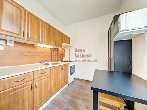 Pronájem bytu 3+1, Jindřichův Hradec, Kosmonautů, 82 m2