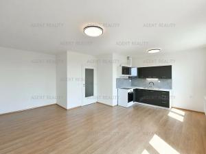 Pronájem bytu 1+kk, Praha - Holešovice, V závětří, 41 m2