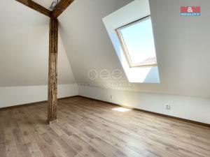 Pronájem bytu 2+1, Chomutov, Zborovská, 55 m2