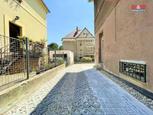 Pronájem bytu 2+1, Chomutov, Zborovská, 55 m2