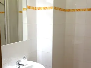 Pronájem bytu 1+kk, Praha - Vršovice, náměstí Svatopluka Čecha, 33 m2