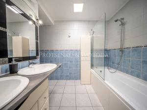 Prodej vícegeneračního domu, Trhové Sviny, 379 m2