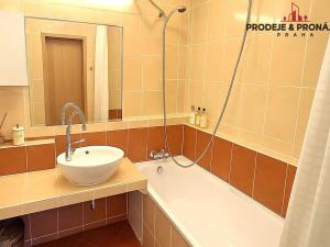 Pronájem bytu 4+kk, Praha - Vysočany, Pod Harfou, 100 m2