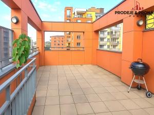 Pronájem bytu 4+kk, Praha - Vysočany, Pod Harfou, 100 m2