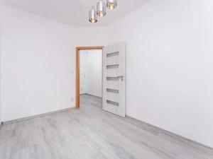 Pronájem bytu 2+kk, Hradec Králové, Svatojánská, 32 m2