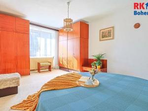 Prodej rodinného domu, Chrášťany, 234 m2