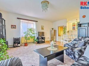 Prodej rodinného domu, Chrášťany, 234 m2