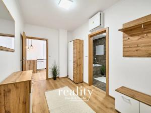 Pronájem bytu 2+kk, Znojmo, Kosmákova, 62 m2